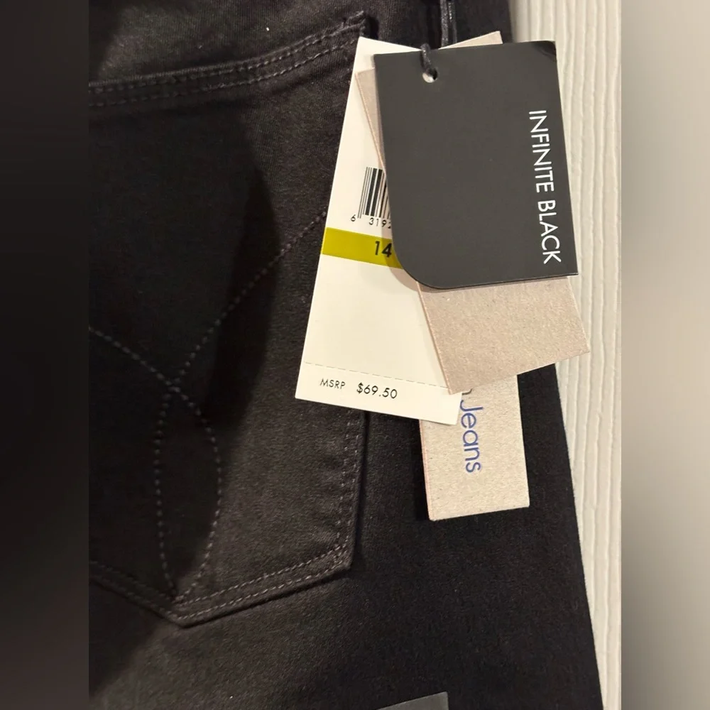 Calvin Klein Jeans Black Skinny Women Jeans NWT - Picture 4 of 9